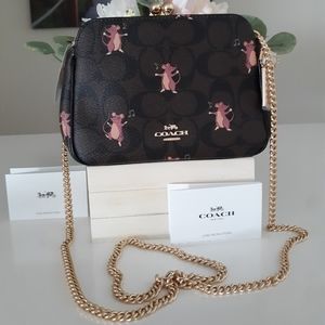 COACH  Pearl Kisslock in Signature Canvas